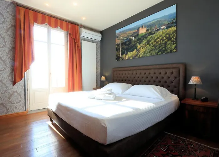 Aparthotel Felicin - Palazzo Boeri Panoramic Monforte dʼAlba