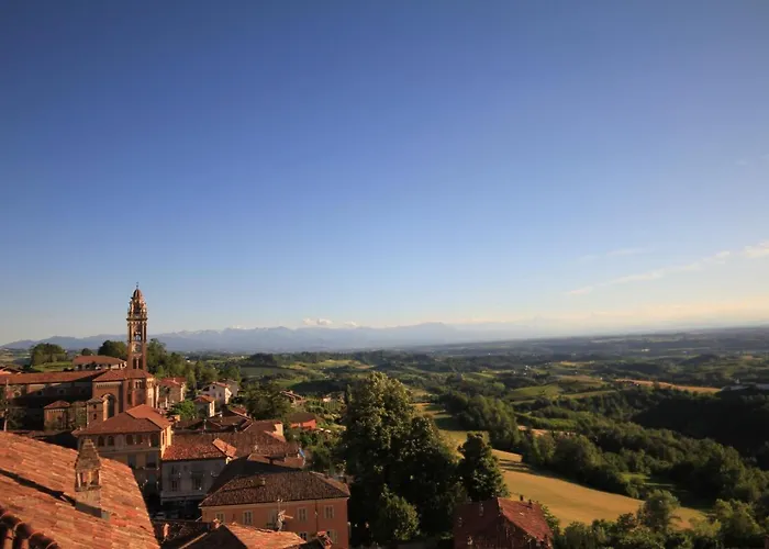 Aparthotel Felicin - Palazzo Boeri Panoramic Monforte dʼAlba